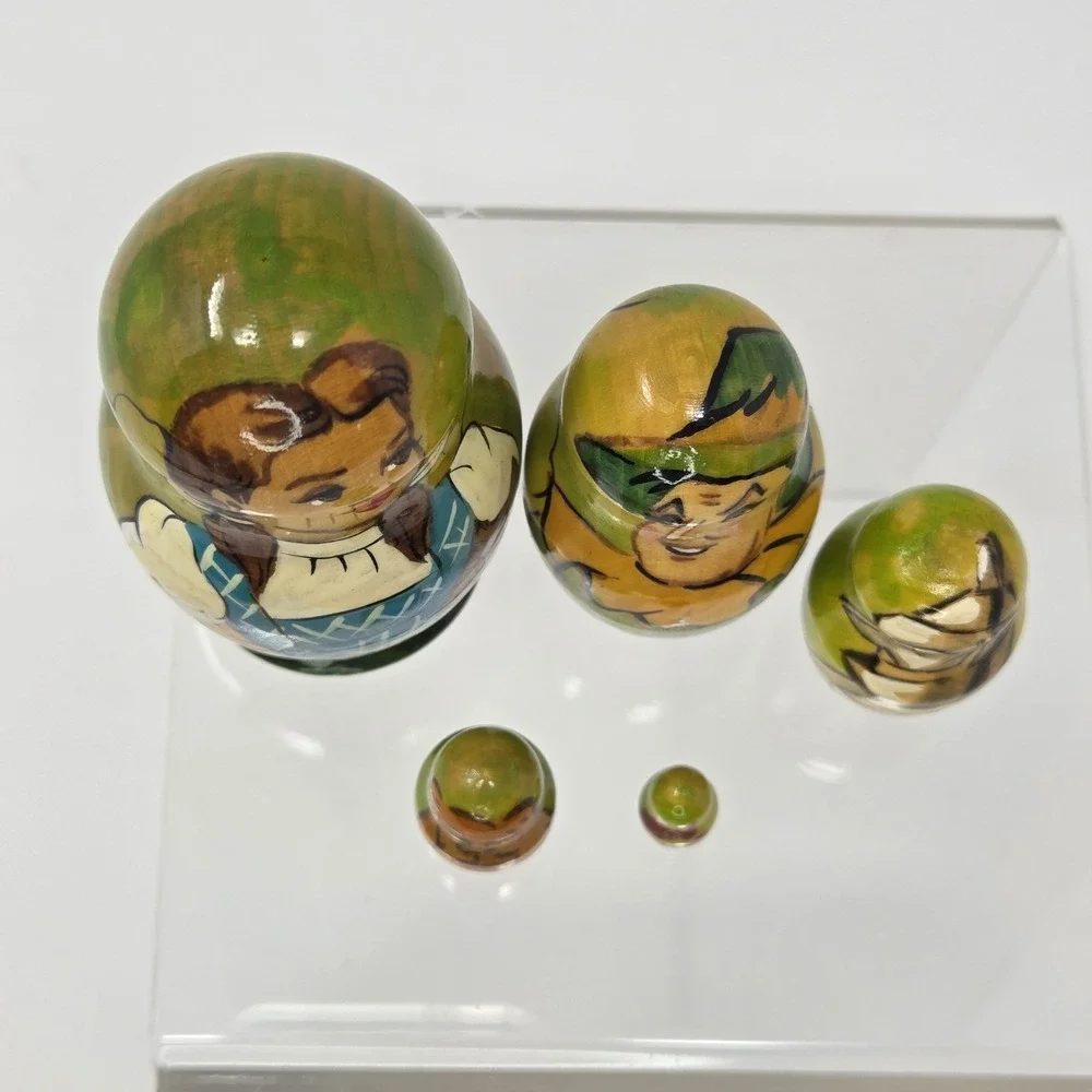 Vintage Set of 5 Wizard of Oz Wooden Russian Nesting Dolls Hand Painted 3.5
